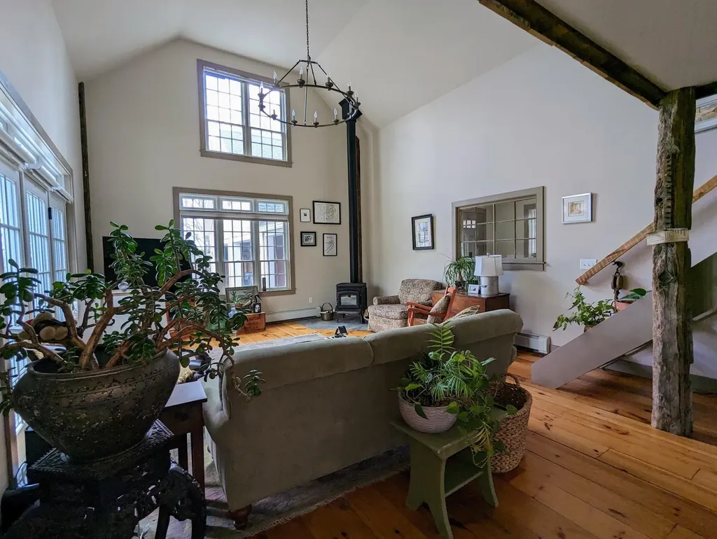 40 Gould Hill Road Hopkinton NH 03229