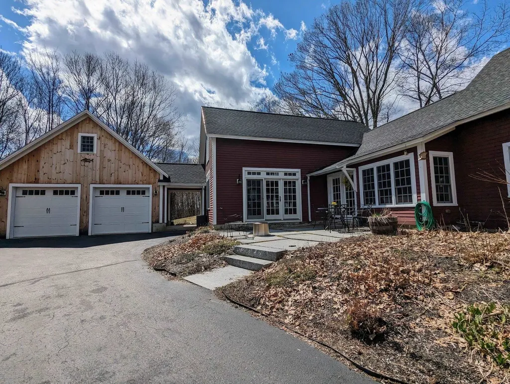 40 Gould Hill Road Hopkinton NH 03229