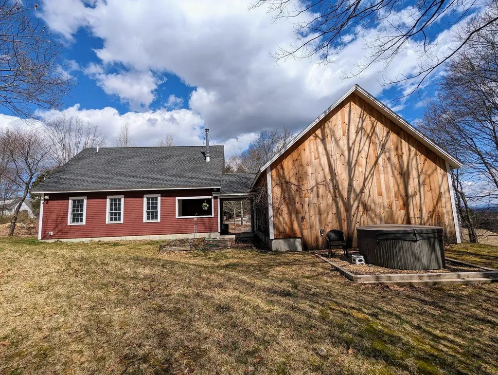 40 Gould Hill Road Hopkinton NH 03229