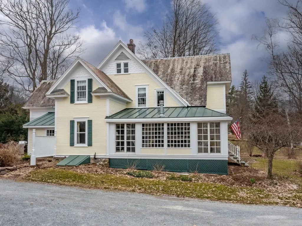 2583 Greenbush Road Charlotte VT 05445
