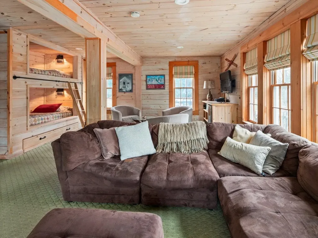 2583 Greenbush Road Charlotte VT 05445