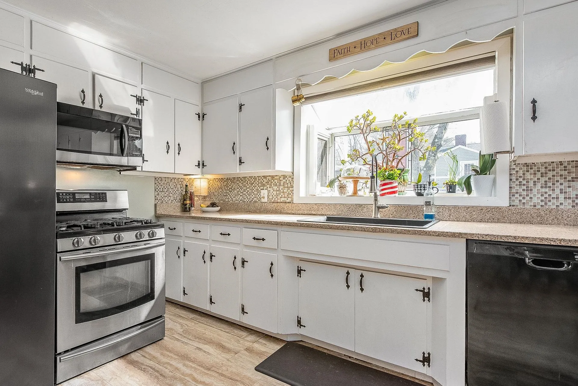 6 Homestead Circle Hampton NH 03842