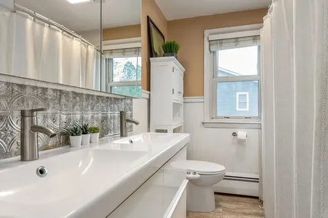 6 Homestead Circle Hampton NH 03842