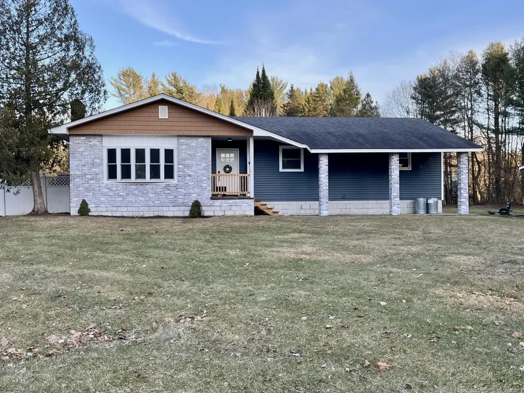 668 Ethan Allen Highway Georgia VT 05468-9708
