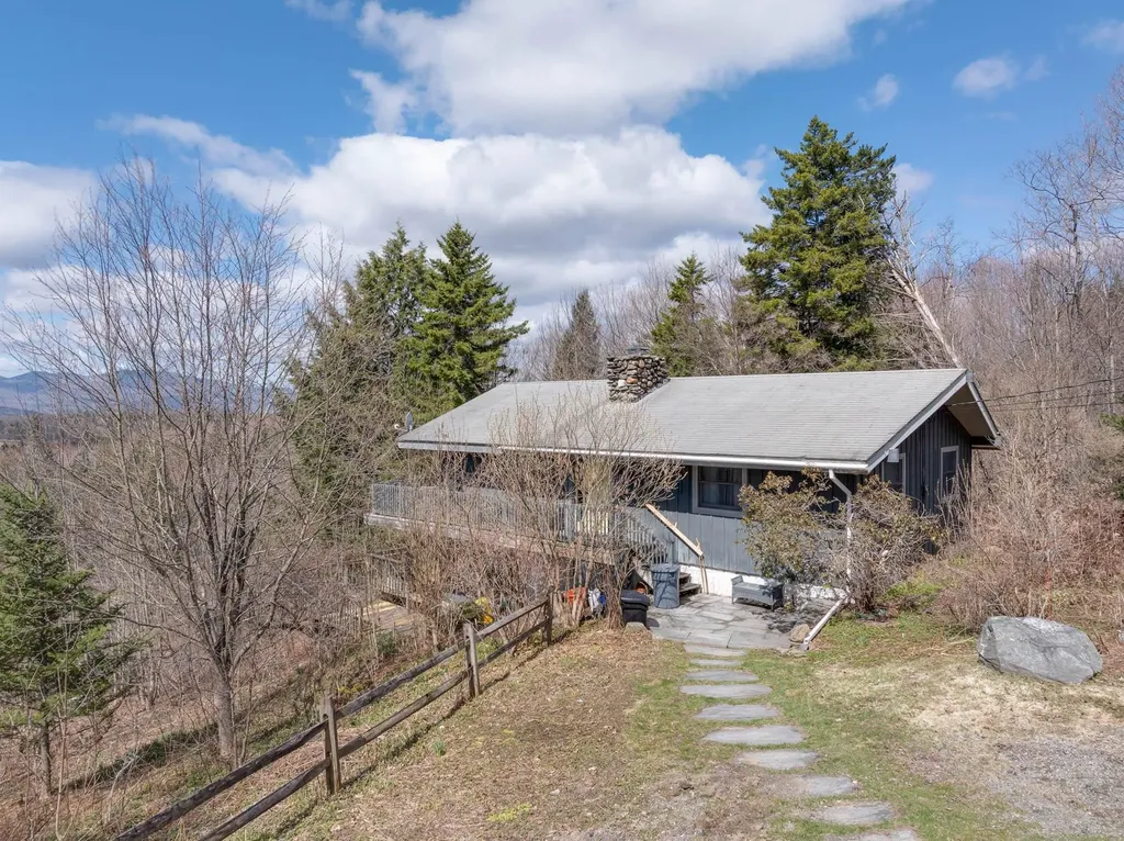 2529 Center Road Hyde Park VT 05655