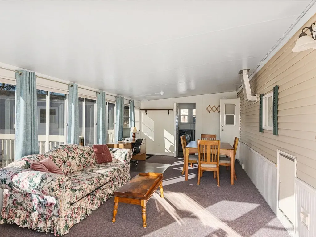 22 Island Circle South Hero VT 05486