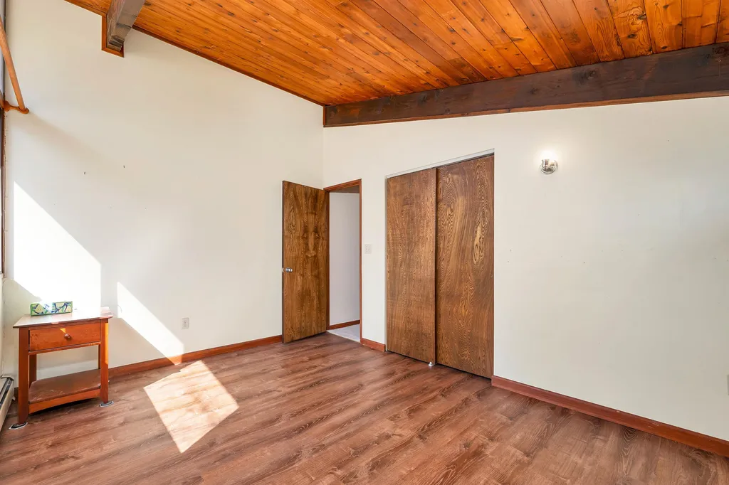 5 Acropolis Avenue Londonderry NH 03053
