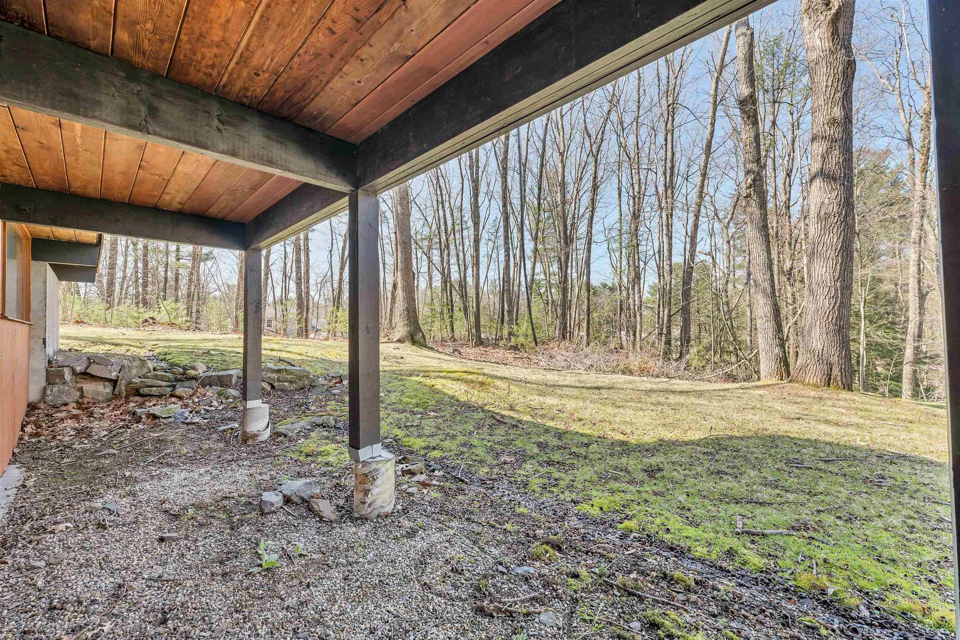5 Acropolis Avenue Londonderry NH 03053