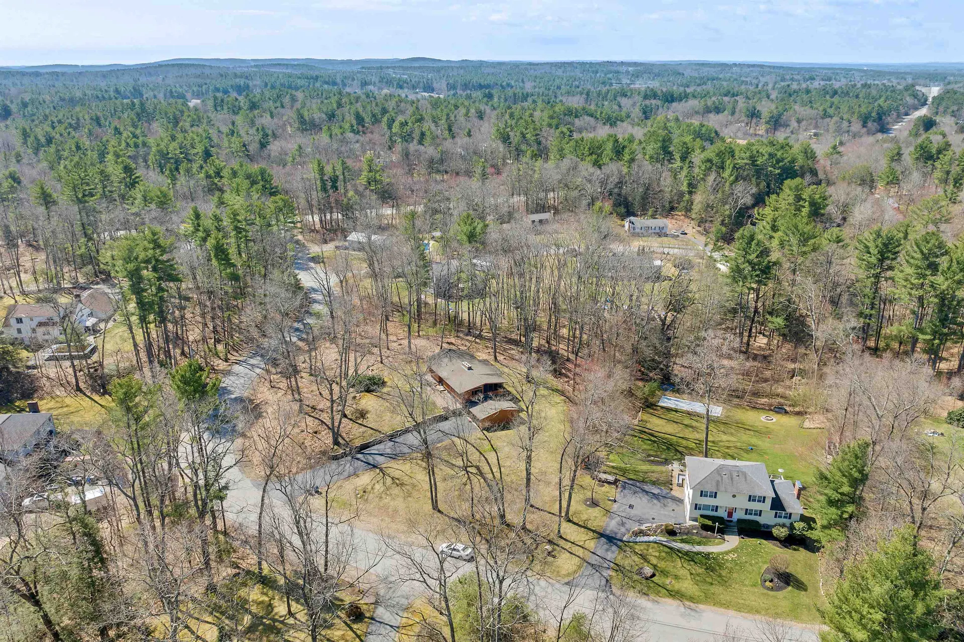 5 Acropolis Avenue Londonderry NH 03053