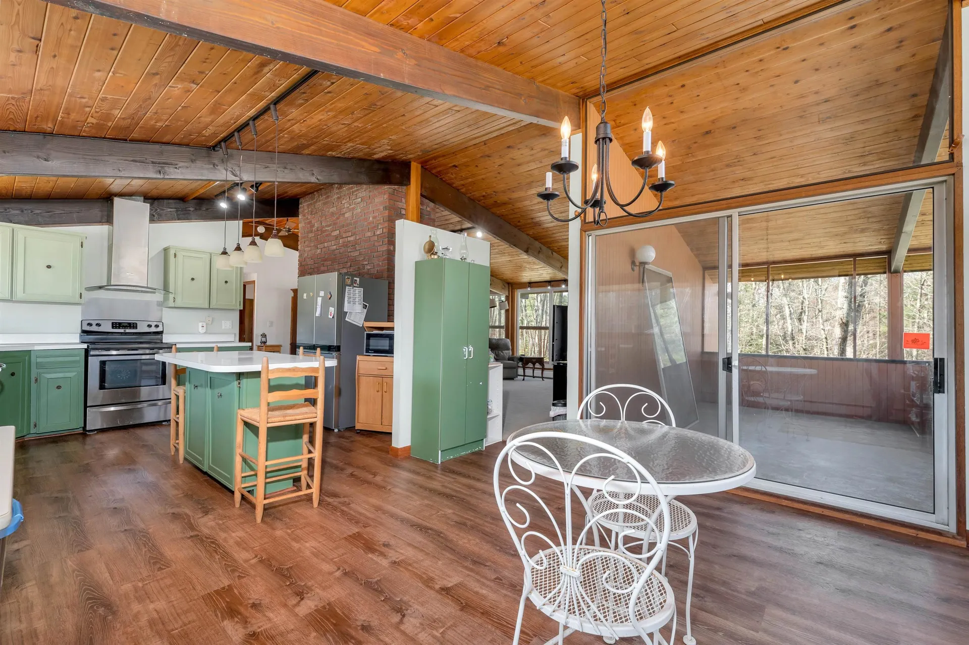 5 Acropolis Avenue Londonderry NH 03053