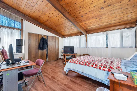 5 Acropolis Avenue Londonderry NH 03053