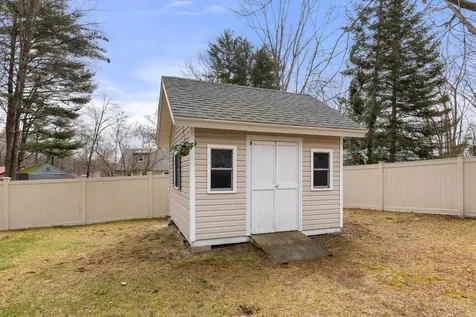 157 Exeter Road Newmarket NH 03857