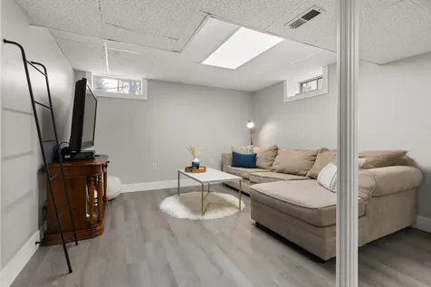 157 Exeter Road Newmarket NH 03857