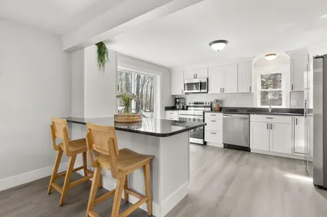 157 Exeter Road Newmarket NH 03857
