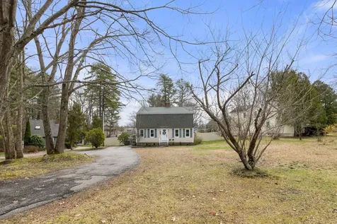 157 Exeter Road Newmarket NH 03857