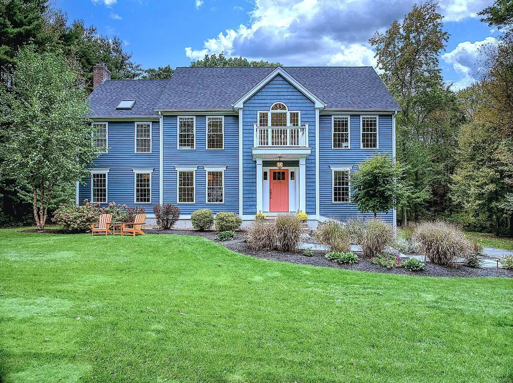44 Mill Road North Hampton NH 03862
