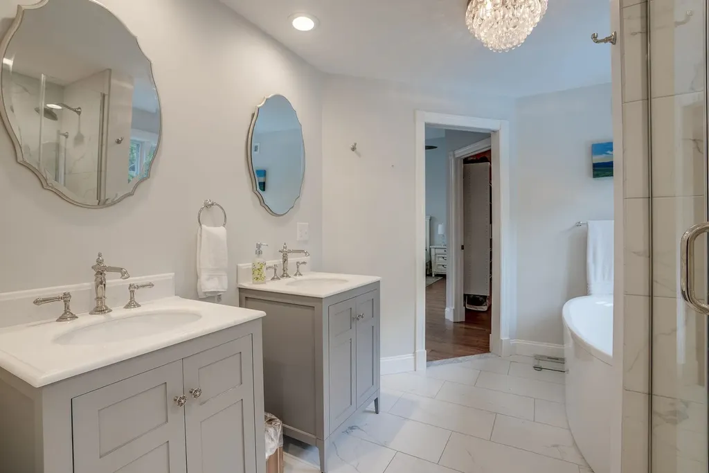 44 Mill Road North Hampton NH 03862