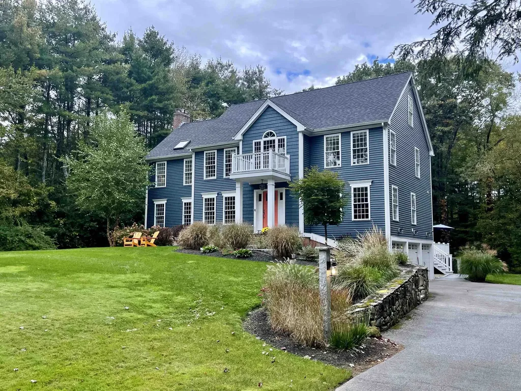 44 Mill Road North Hampton NH 03862