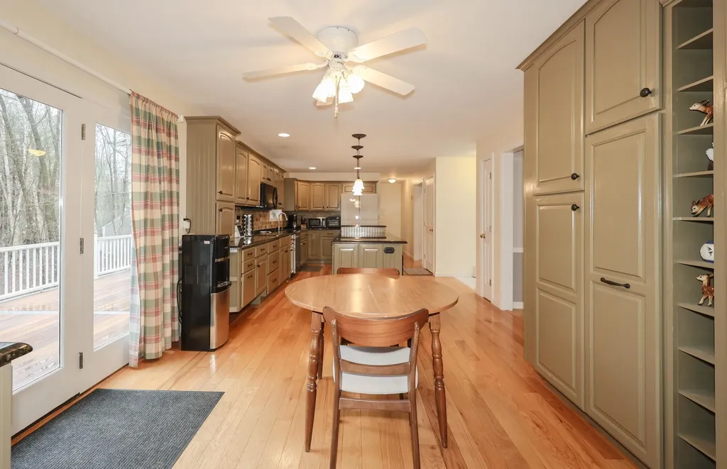 7 Hidden Meadow Drive Londonderry NH 03053