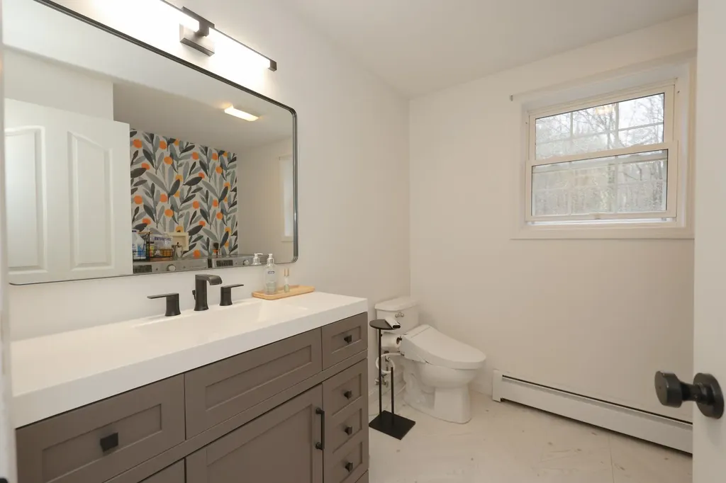 7 Hidden Meadow Drive Londonderry NH 03053