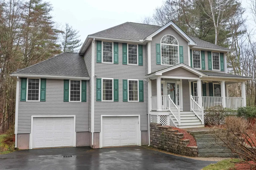 7 Hidden Meadow Drive Londonderry NH 03053