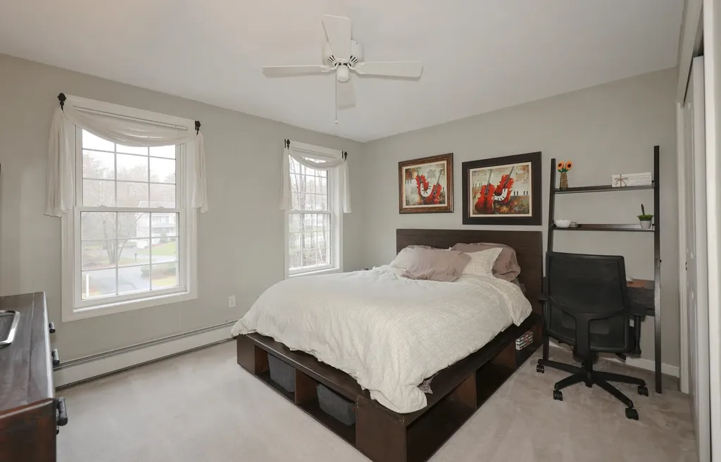7 Hidden Meadow Drive Londonderry NH 03053