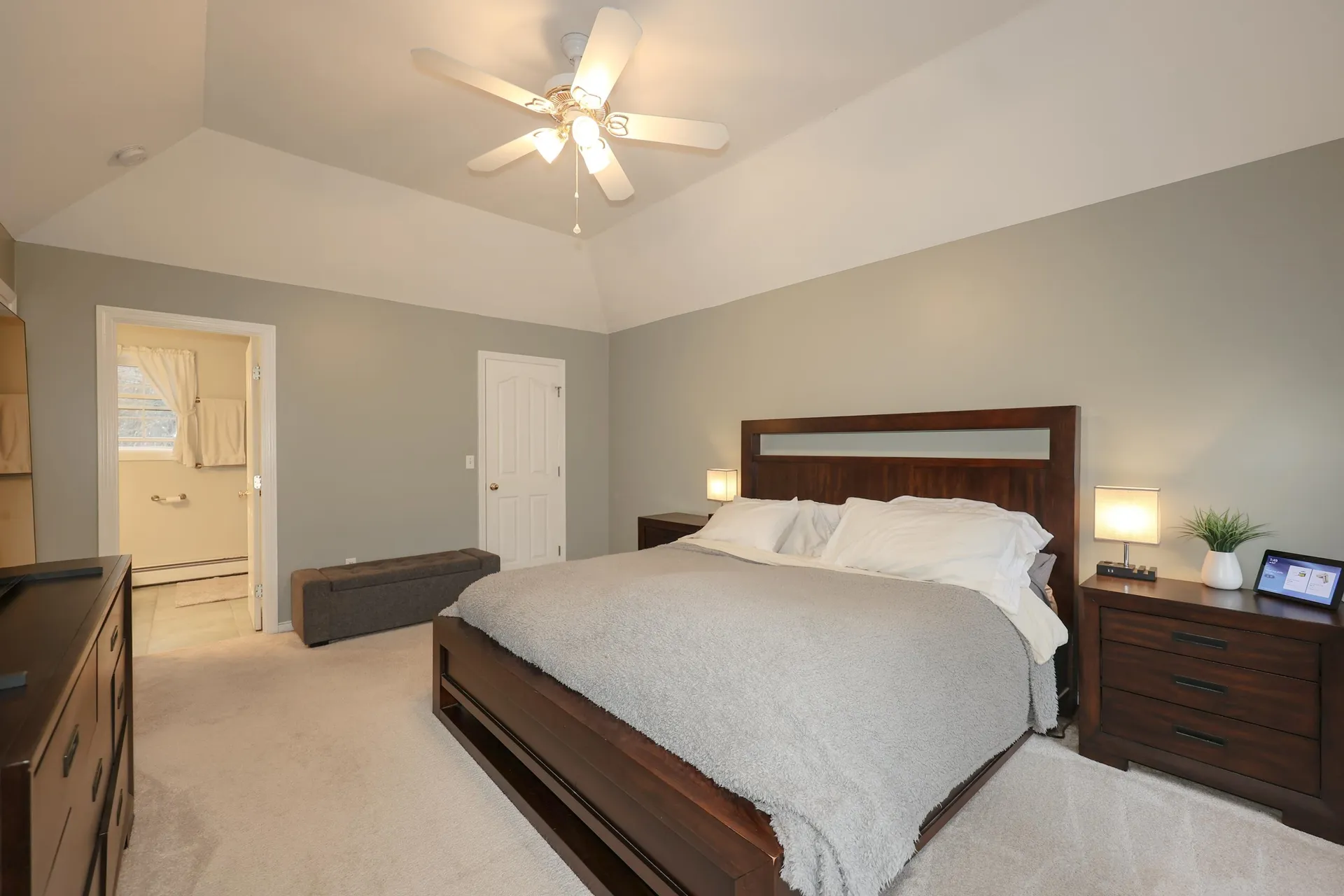7 Hidden Meadow Drive Londonderry NH 03053