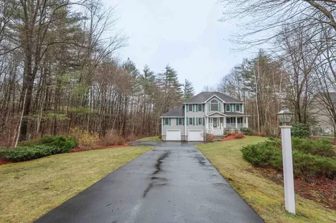 7 Hidden Meadow Drive Londonderry NH 03053