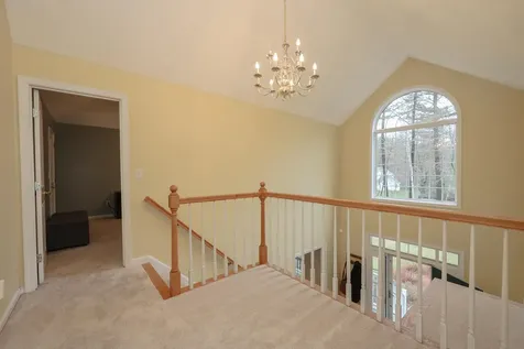7 Hidden Meadow Drive Londonderry NH 03053