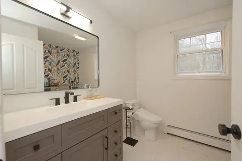 7 Hidden Meadow Drive Londonderry NH 03053