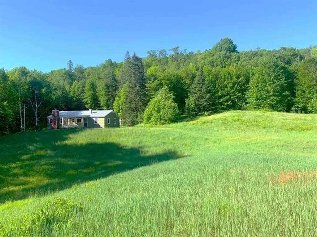 4927 Maplewood Road Corinth VT 05086