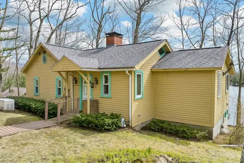 52 W Huntress Pond Road Barnstead NH 03225