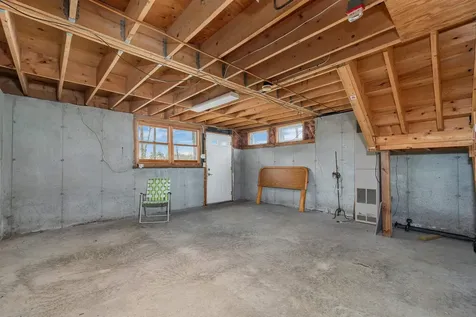 52 W Huntress Pond Road Barnstead NH 03225