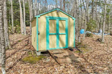 52 W Huntress Pond Road Barnstead NH 03225