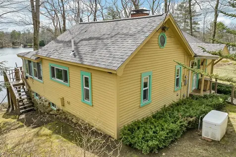 52 W Huntress Pond Road Barnstead NH 03225