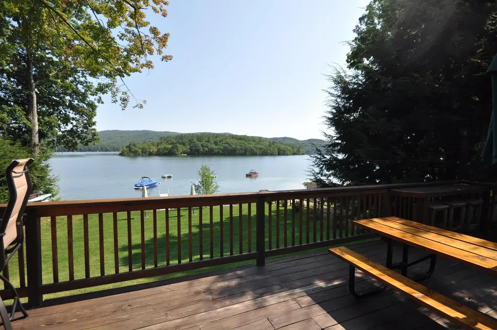 128 Browns Beach Road Bristol NH 03222