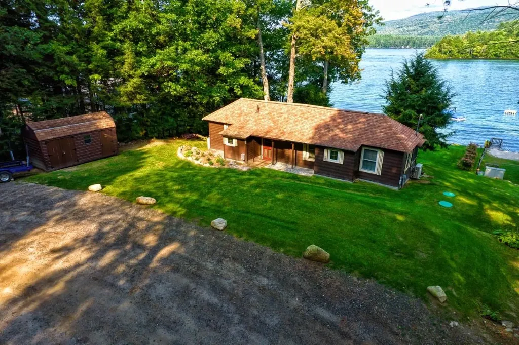 128 Browns Beach Road Bristol NH 03222