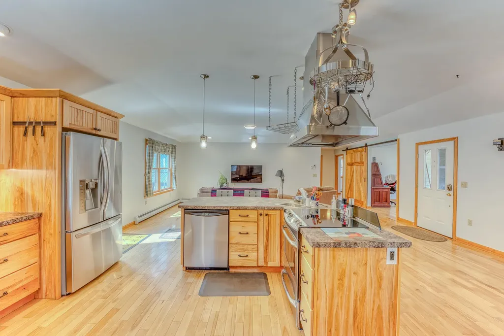 22 Weston Woods Circle Campton NH 03223