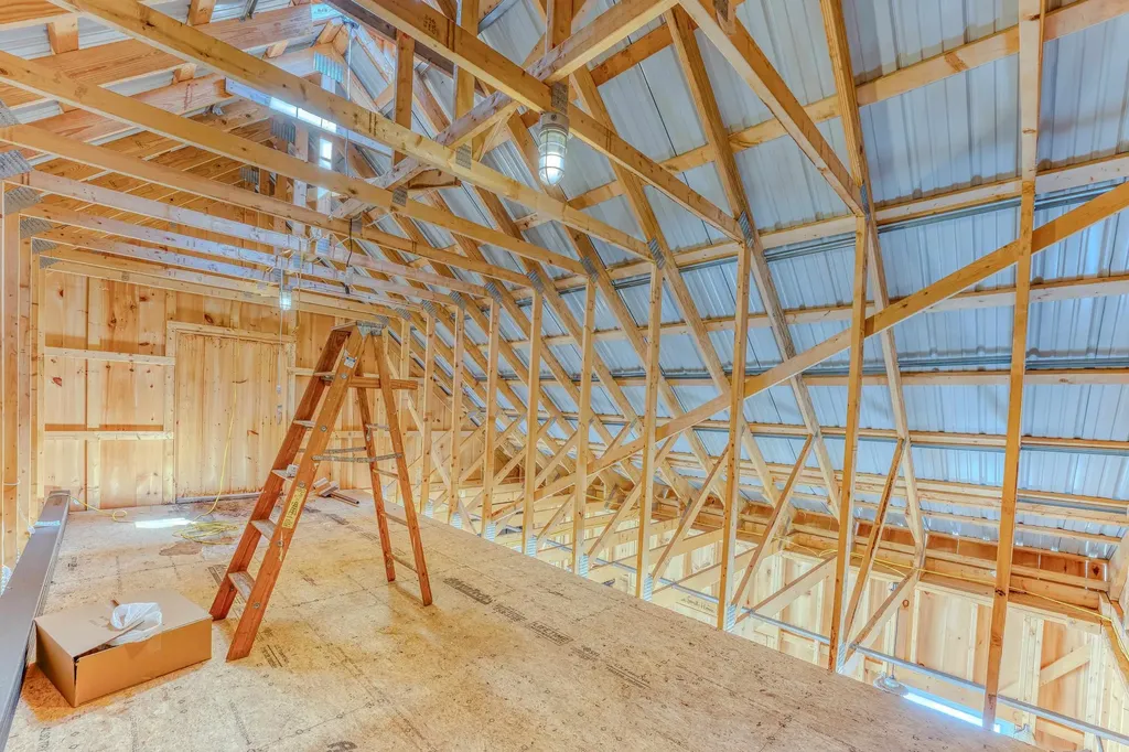 22 Weston Woods Circle Campton NH 03223