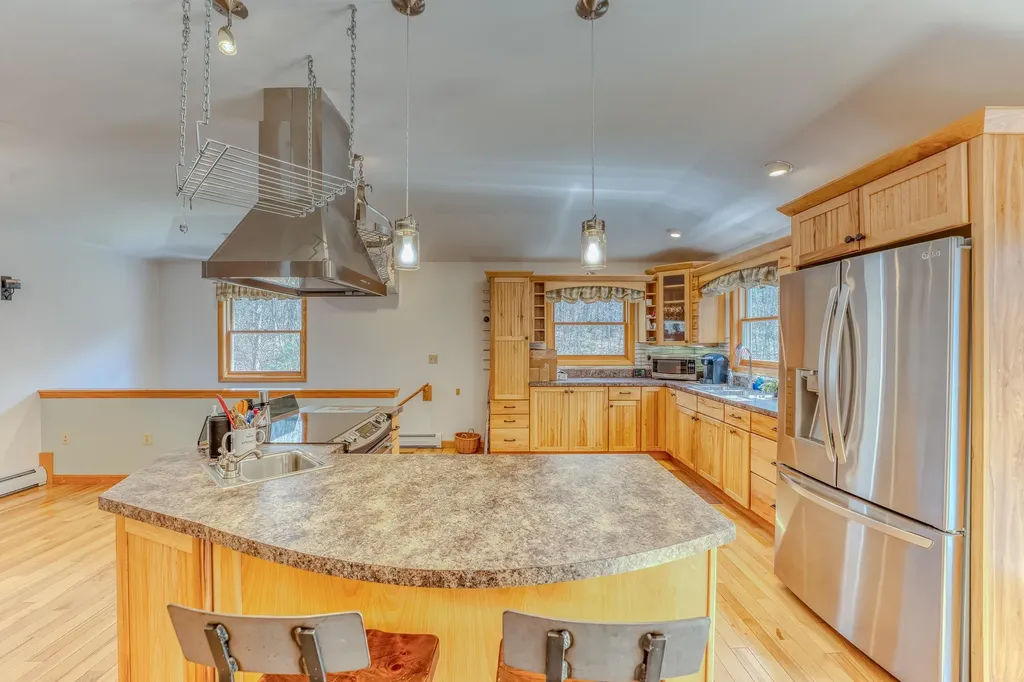 22 Weston Woods Circle Campton NH 03223