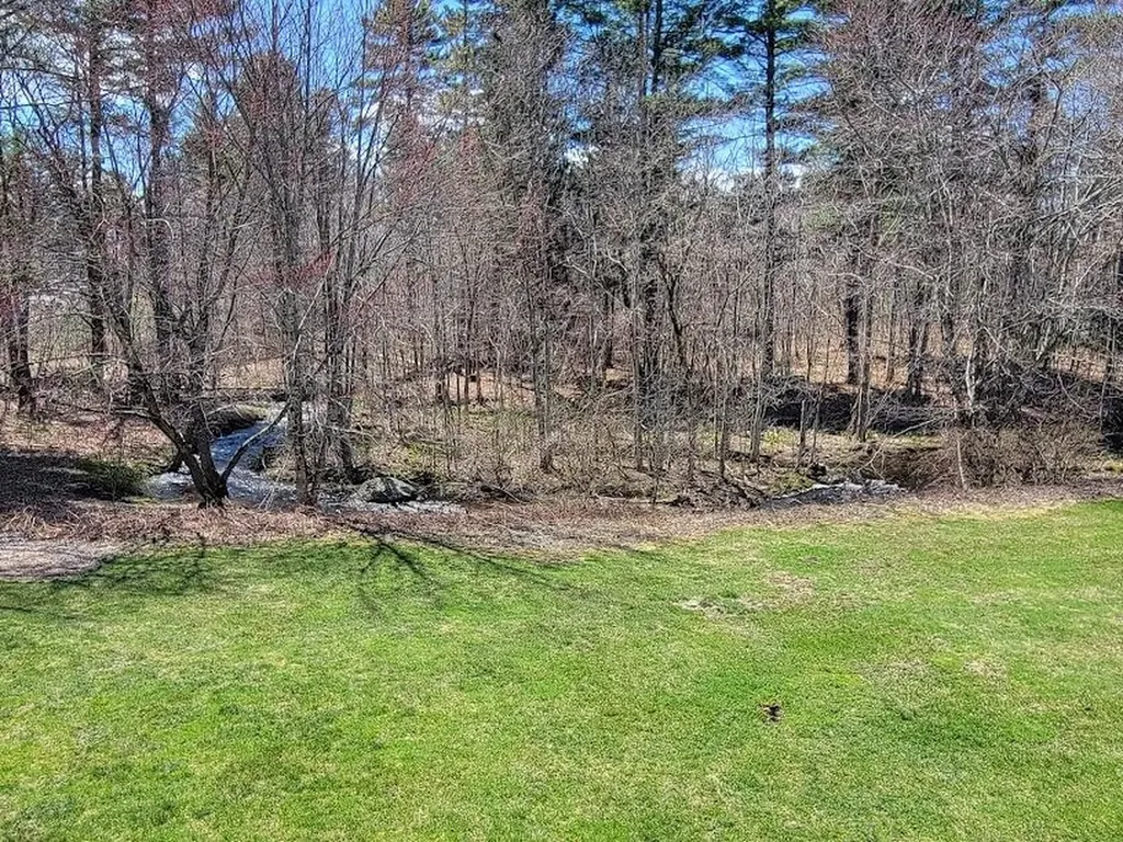 68e Constitution Drive Londonderry NH 03053