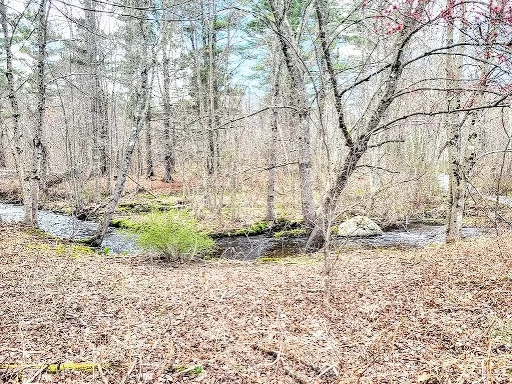 68e Constitution Drive Londonderry NH 03053