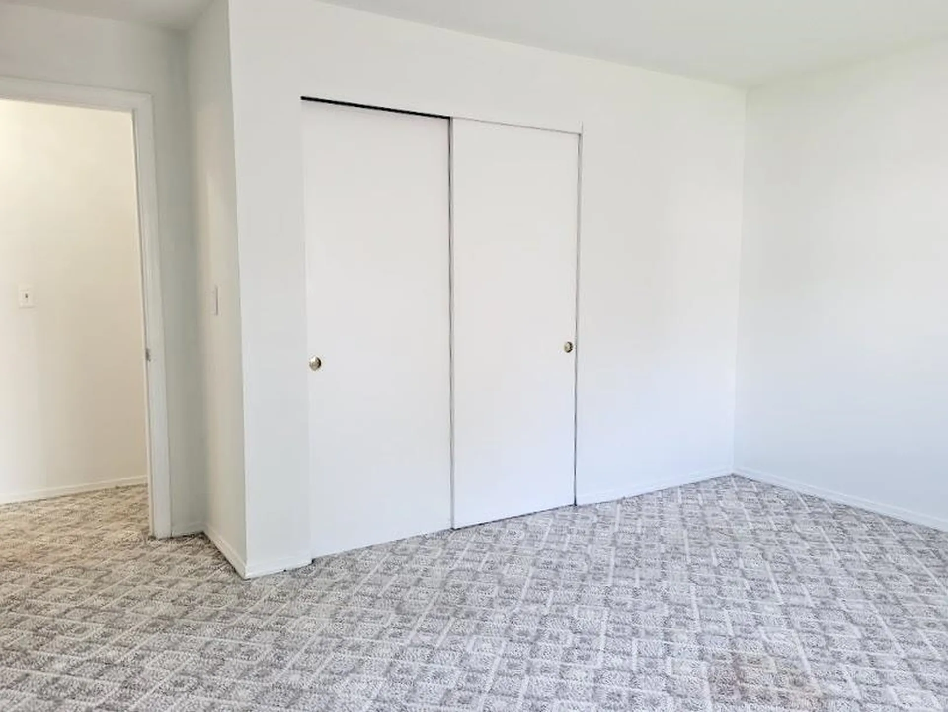 68e Constitution Drive Londonderry NH 03053