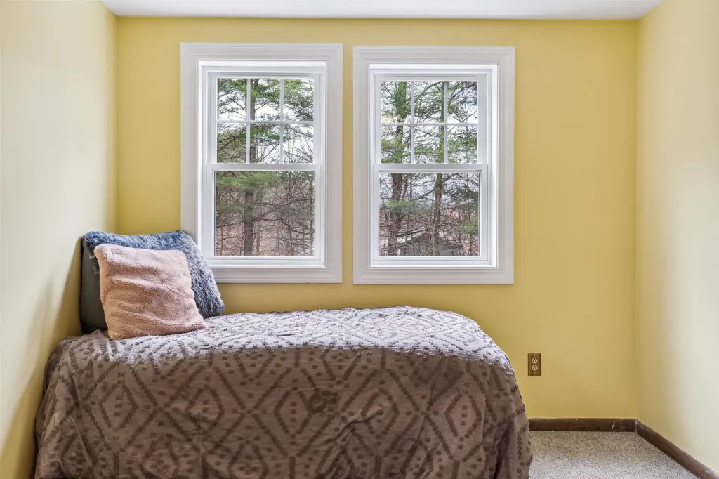 5 Brookside Drive Lebanon NH 03766