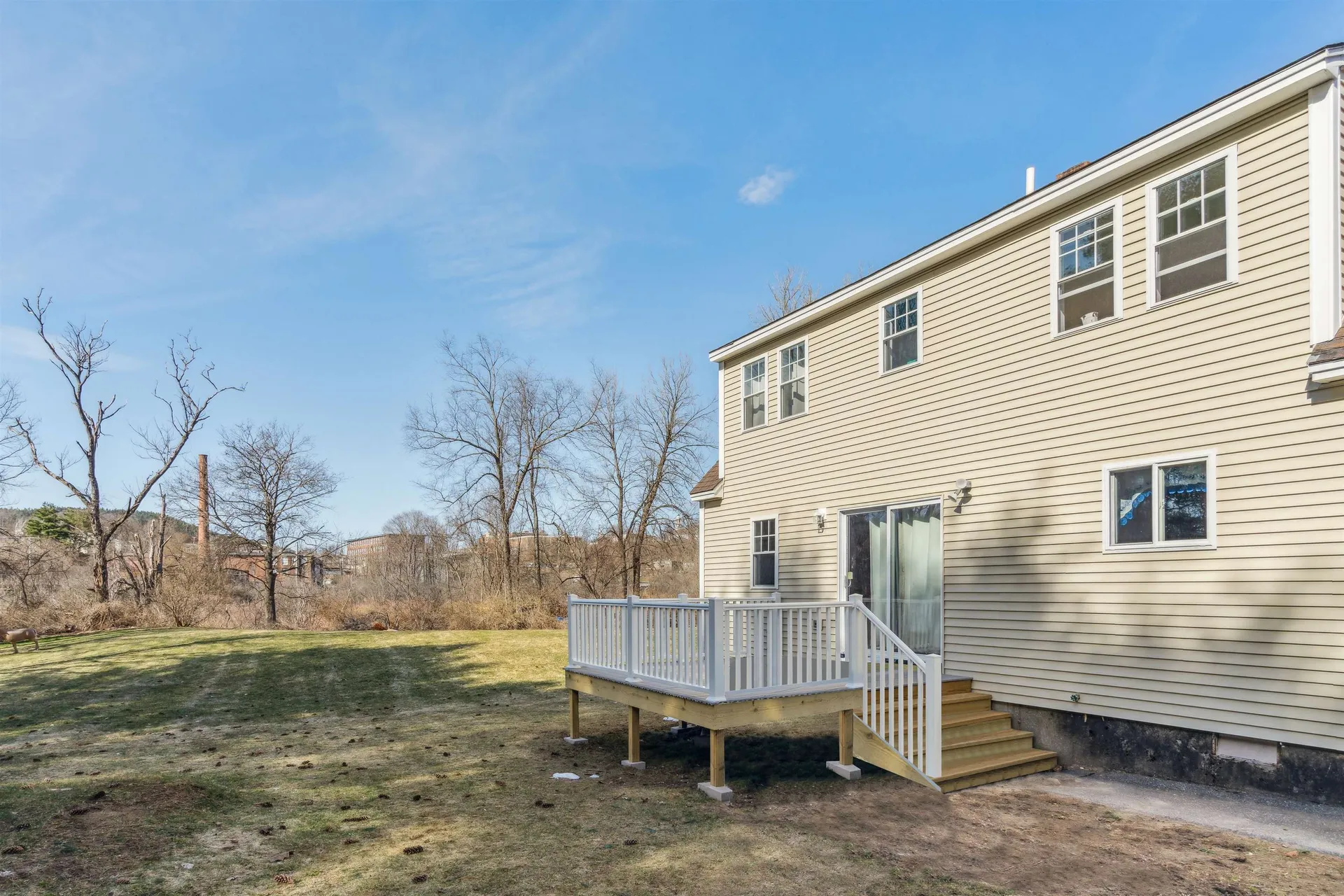 5 Brookside Drive Lebanon NH 03766