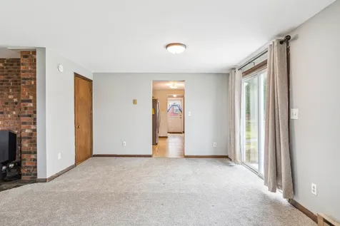 5 Brookside Drive Lebanon NH 03766