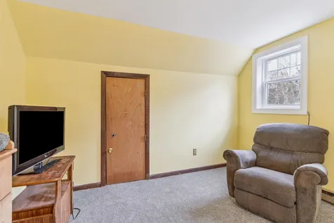 5 Brookside Drive Lebanon NH 03766