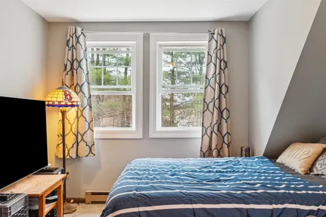 5 Brookside Drive Lebanon NH 03766
