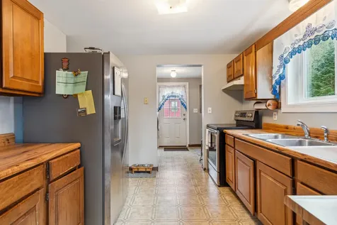 5 Brookside Drive Lebanon NH 03766