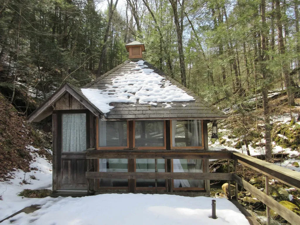 335 Depot Road Newfane VT 05345